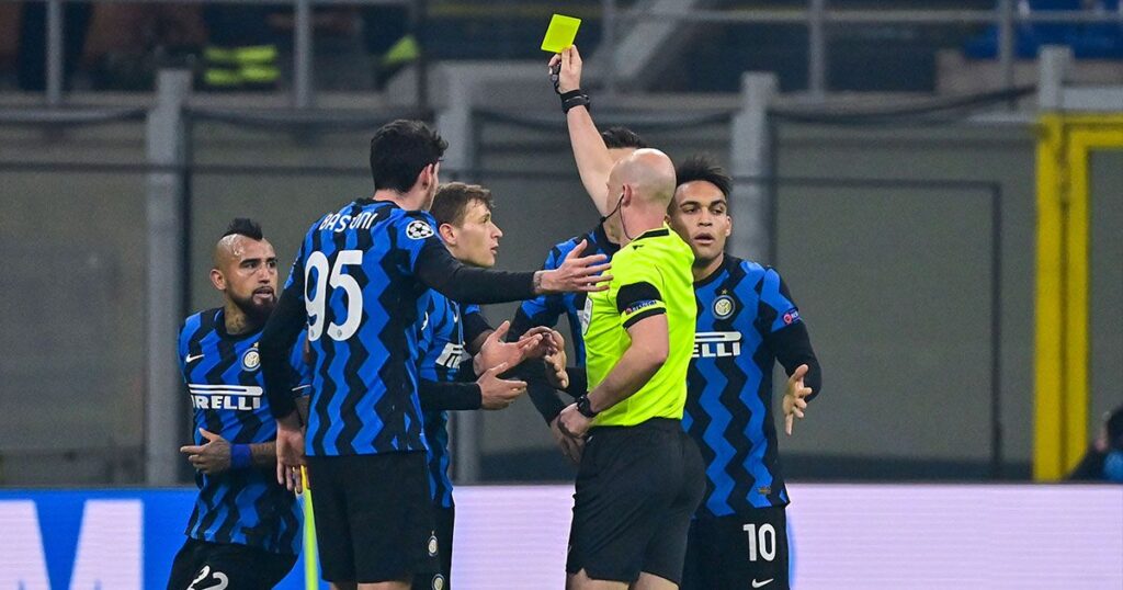 A gift for Real Madrid! They expel to Arturo Vidal in Milan for protesting