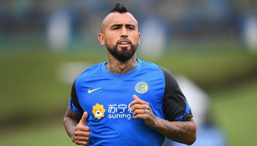 Antonio Conte expresses his satisfaction for the signing of Arturo Vidal
