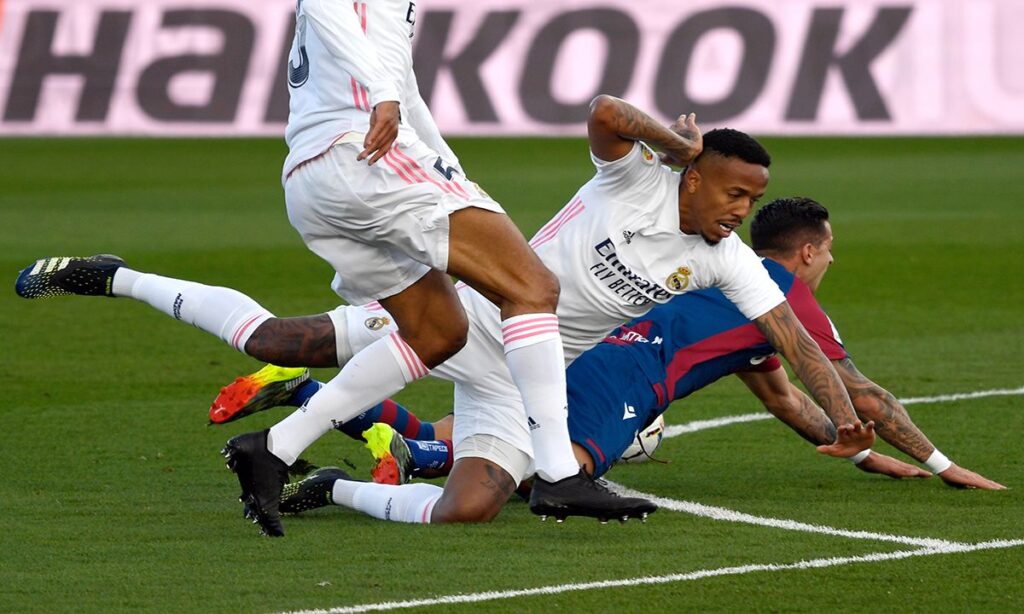 The “curse of Militao” did  present in front of the Levante