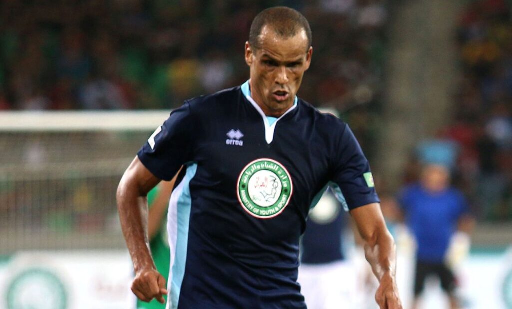 Rivaldo Reveals his opinion on Sergio Ramos by means of a gift