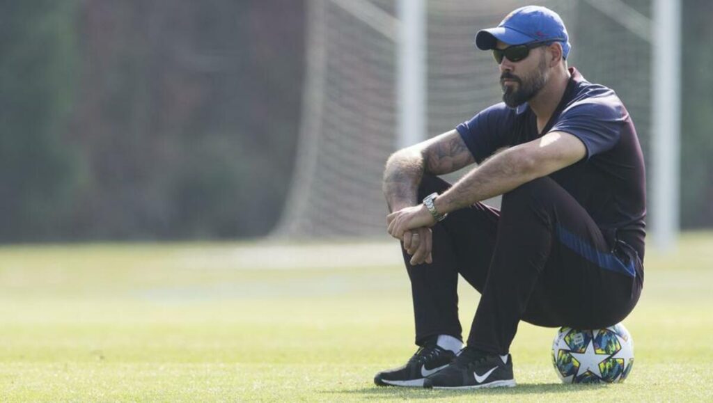 Víctor Valdés announced his resignation with the Horta, by sportive and electoral reasons