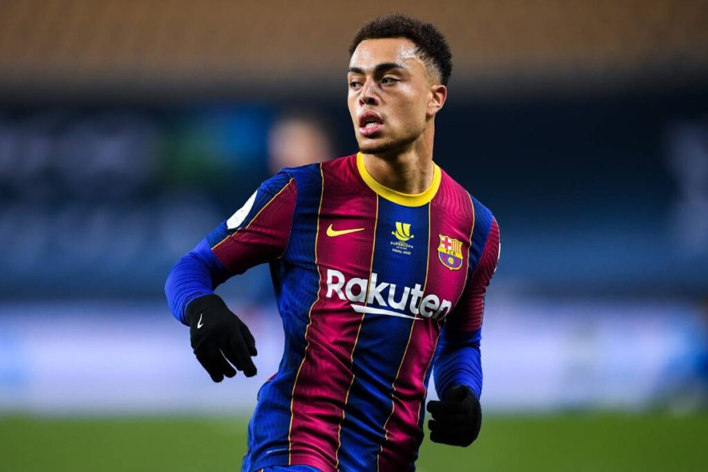 Sergiño Dest Analyses his first months in the Barcelona