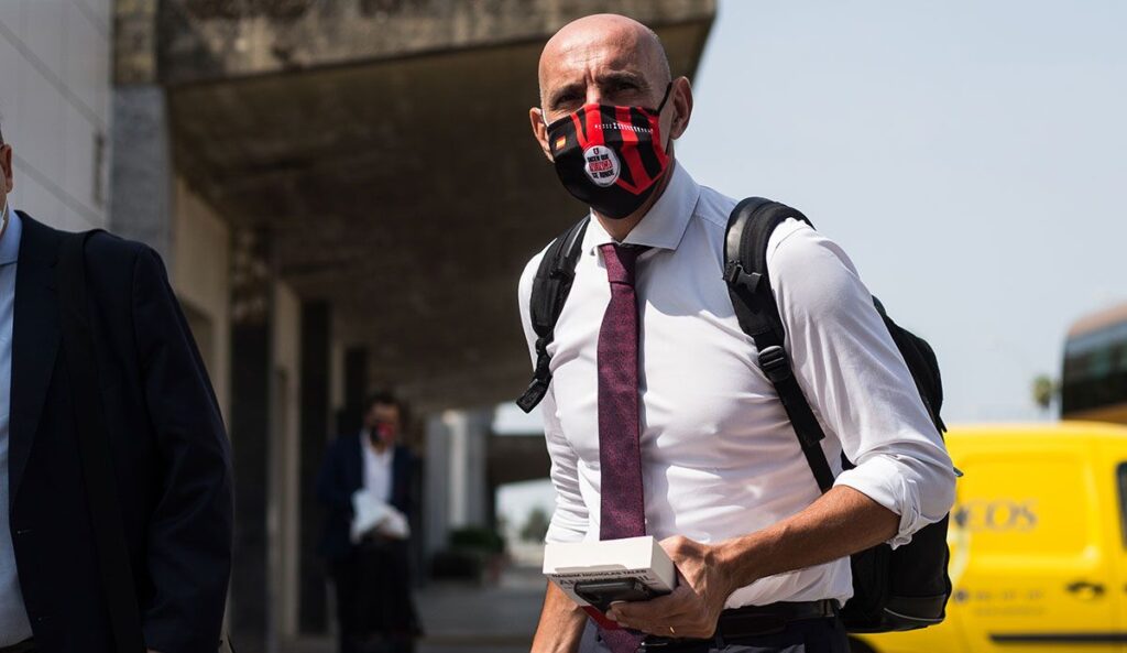 What has said Monchi on Koeman in the Seville-Barça?