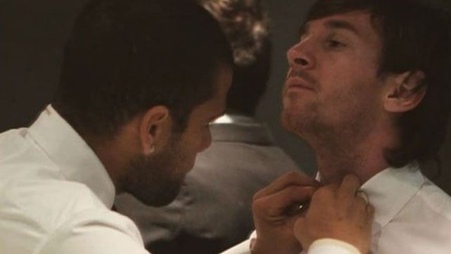 Dani Alves “Gives permission” to Messi and leaves him in the podium of the football