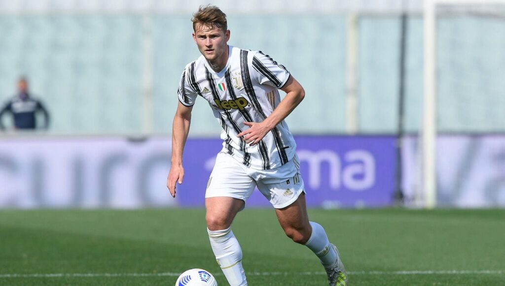 Koeman and Laporta want De Ligt at FC Barcelona