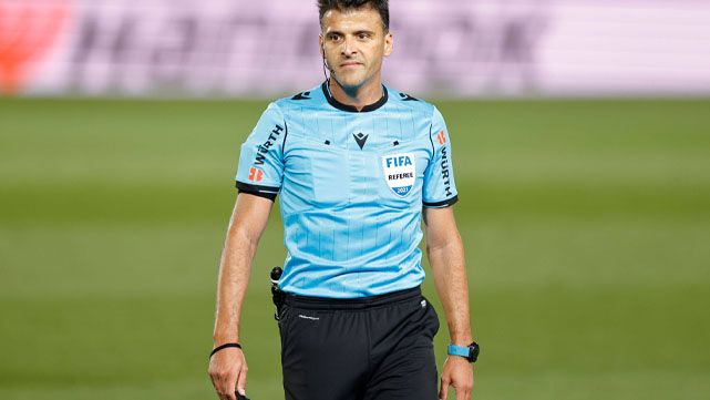 The time that had to add Gil Manzano in the Classical, as ‘The Golazo of Goal’