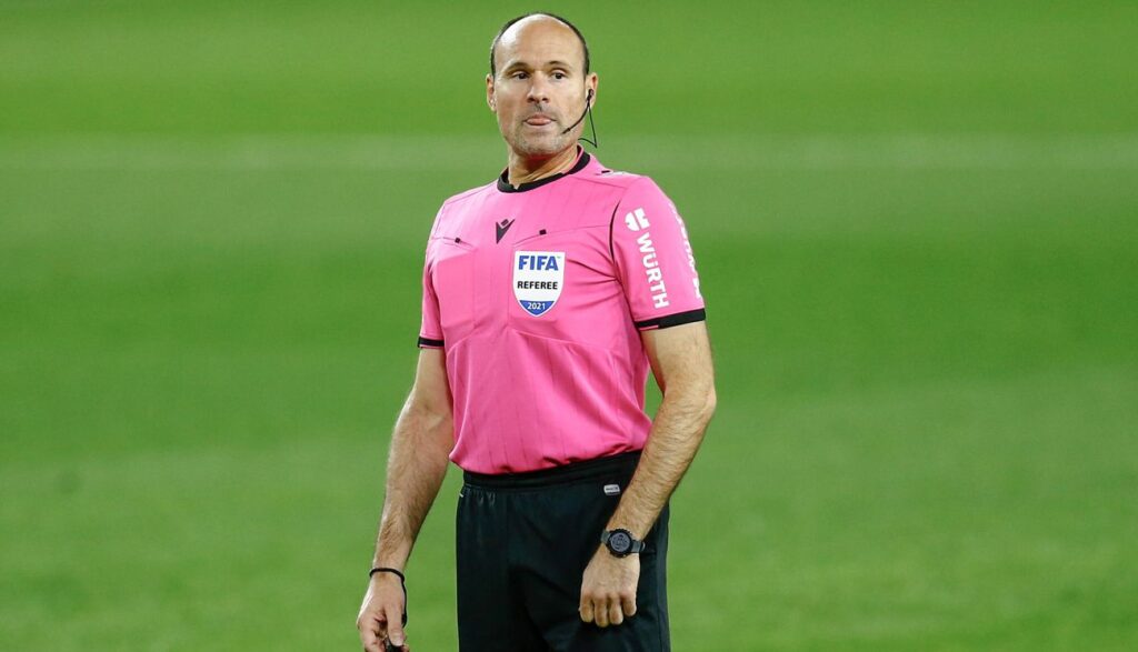 OFFICIAL: Mateu Lahoz will direct the decisive Clásico this Saturday