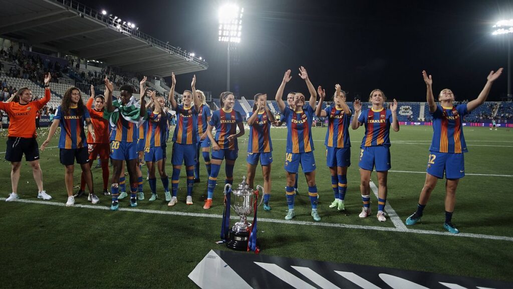 Joan Laporta, excited after the triplet of the Barça’s Women team