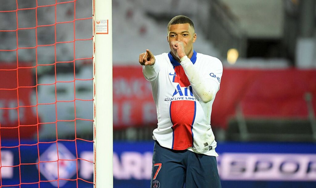 Wink to Barça and Madrid? Mbappé come back to let his future in the air