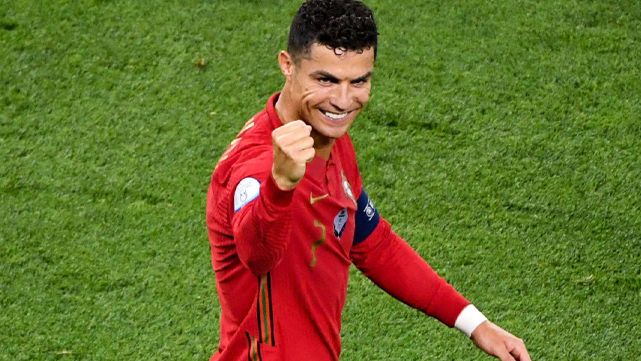 Cristiano Ronaldo, already is the maximum goleador of selections with 109 so many