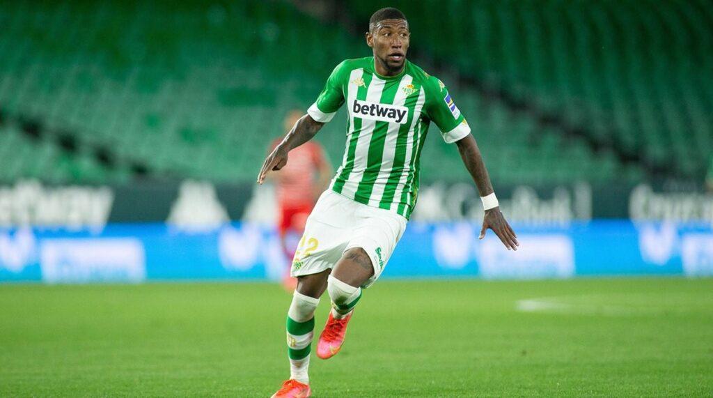 Betis analyzes the sale of Emerson and the signing of Juan Miranda