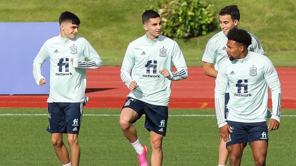 Pedri, Mingueza and Eric García will be at the Olympic Games with Spain