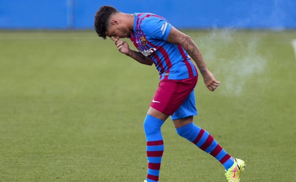 Coutinho Remains , and denies  to play in the Premier like rival of the Liverpool