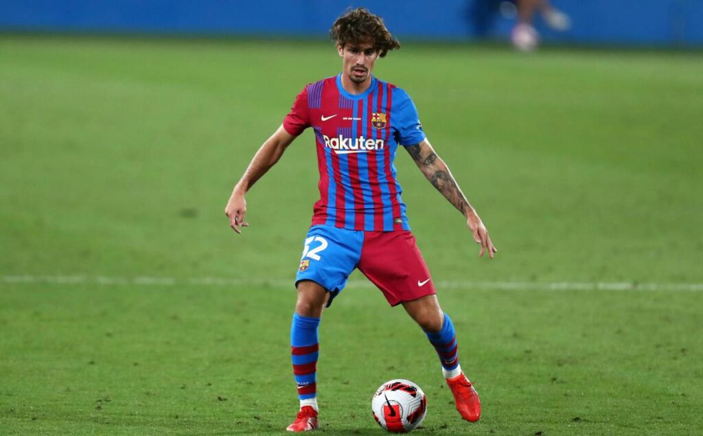 Álex Collado generates a lot of tension in the Barcelona