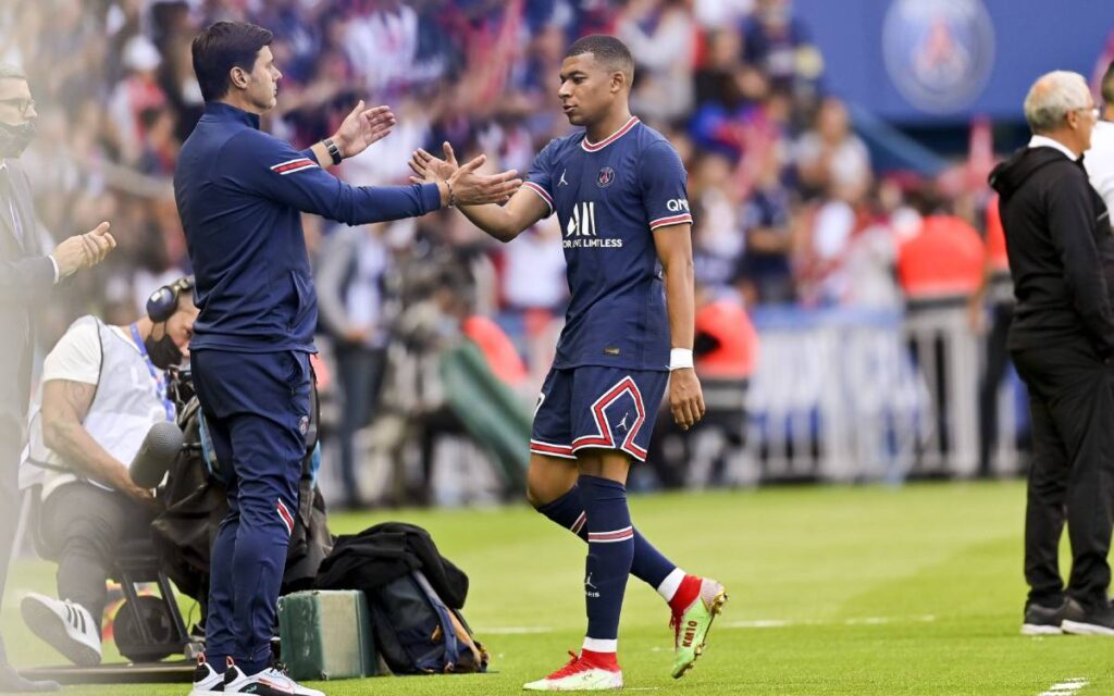 Pochettino Denies to have listened the whistles to Mbappé