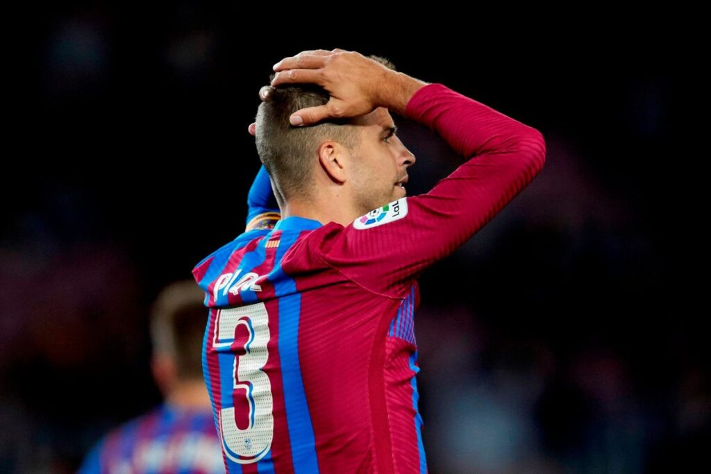 Like this of badly it is the Barça… That Piqué went out to play of “nine”