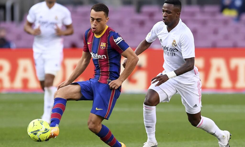 This does not fail ! The occasion that wasted Sergiño Dest