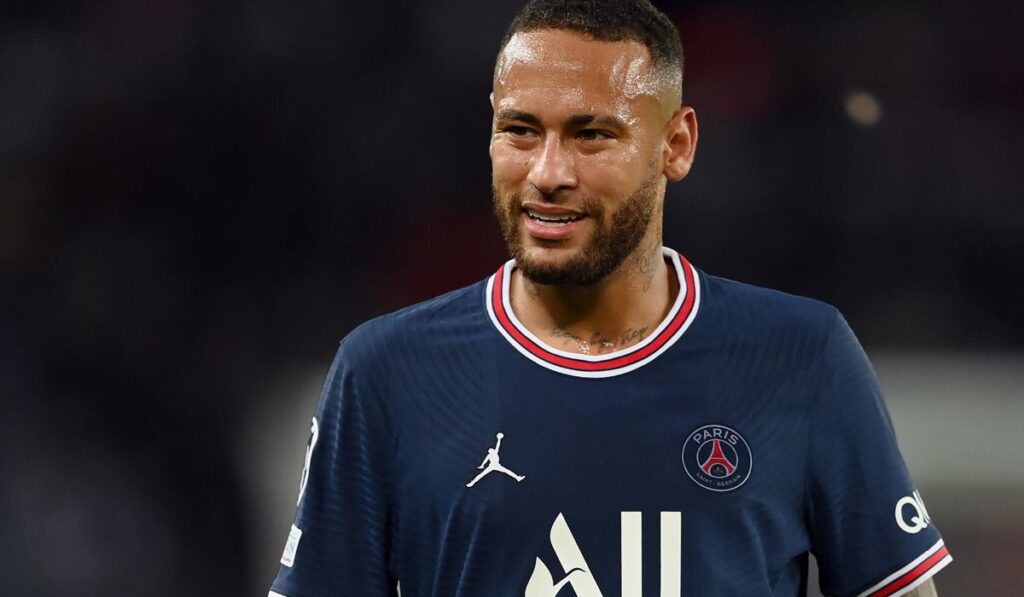 Neymar Plants to this player of the PSG to the same level of Xavi and Iniesta