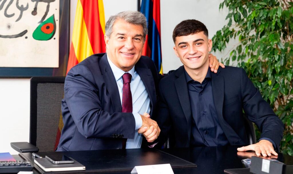 Pedri makes clear how he is from his injury and who he would give the Golden Ballon