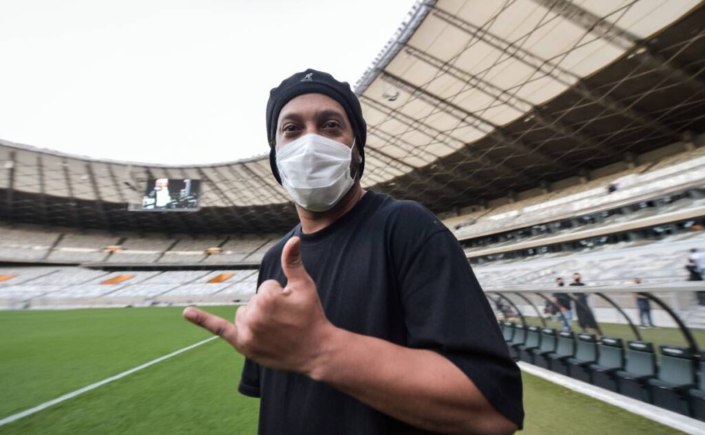 An ambassador of the Barça approaches to the PSG and causes stir