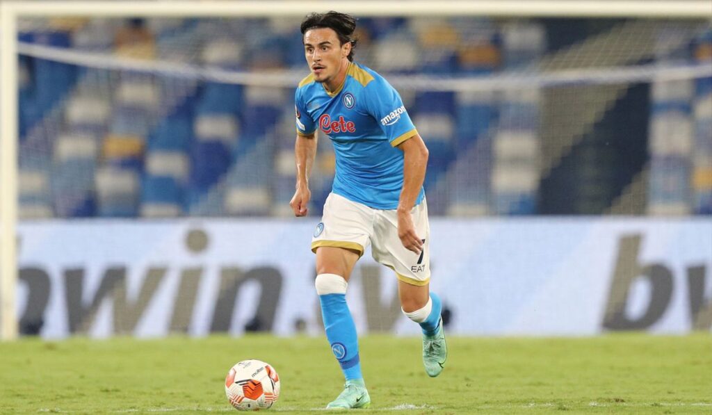 The polyvalent midfield player that is in the orbit of the Madrid and the Barça