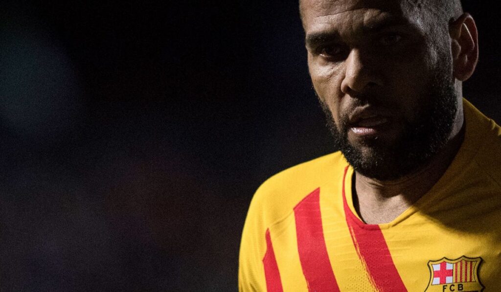 Like this it lived and it defined Dani Alves the traced back of the Barça in front of the Linares