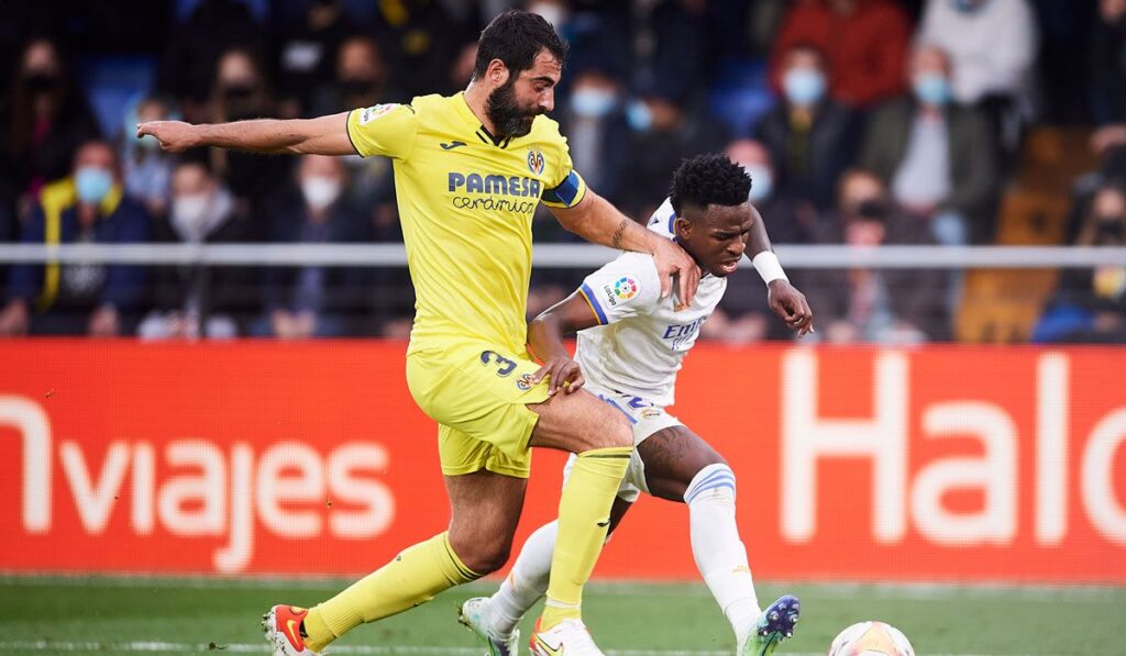 Albiol gets ‘wet’ about the Vinicius penalty: “If I’m going to hit him I’ll make him bleed”