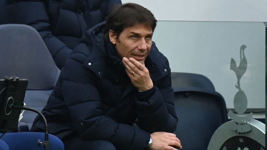 Antonio Conte offers to replace Pochettino at PSG