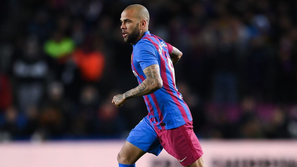 Dani Alves takes advantage of Barça’s victory to send a ‘dart’ to Madrid