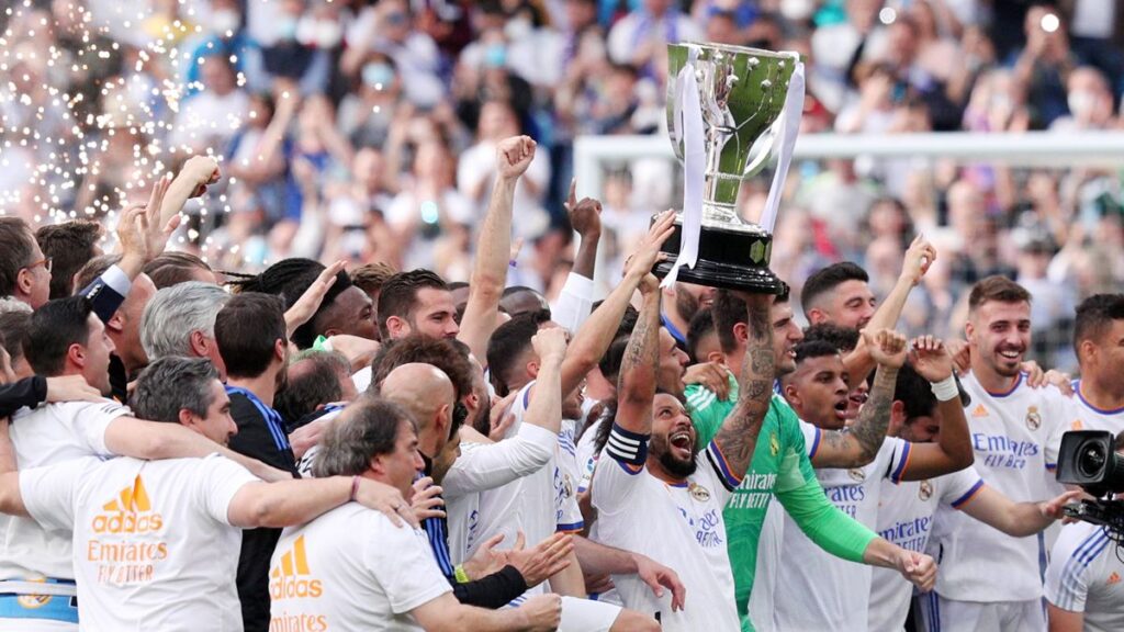 Real Madrid thrash Espanyol (4-0) and are LaLiga champions!