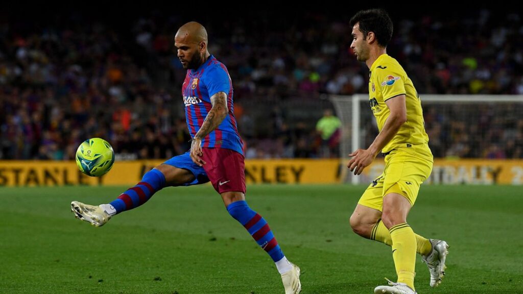 Does he stay at Barça? Dani Alves talks about his future