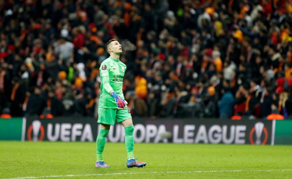 The 2 clubs that want to take advantage of I. Peña’s lack of space in Barcelona