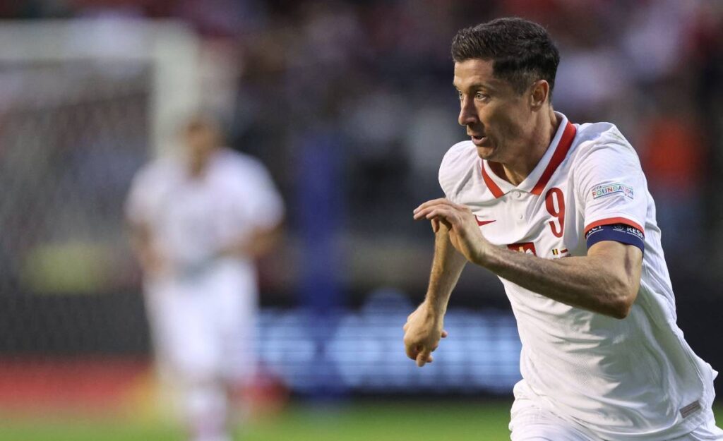 Lewandowski continues his streak and ‘saves’ Poland from relegation