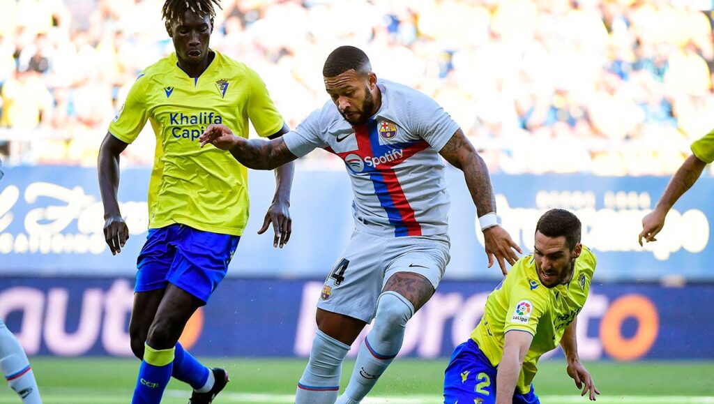 Memphis Depay could regret staying in Barcelona