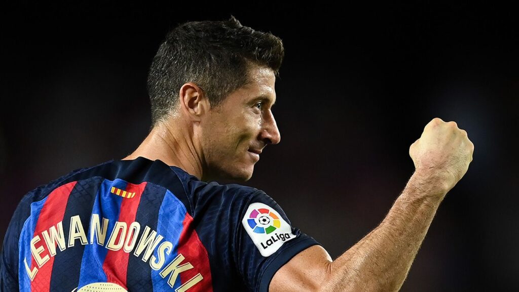 Lewandowski reviews his start at Barça and makes it clear how he feels in the locker room