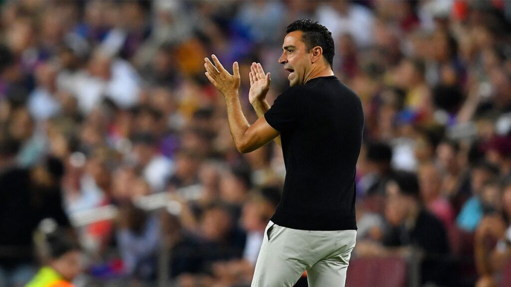 Xavi confirms the presence of Bellerín and Marcos Alonso against Cádiz