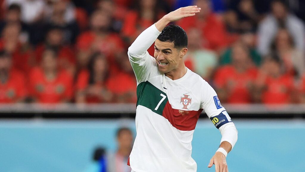 Cristiano wins against Lewandowski in the duel of legends and Portugal ‘liquidates’ Poland (1-2)