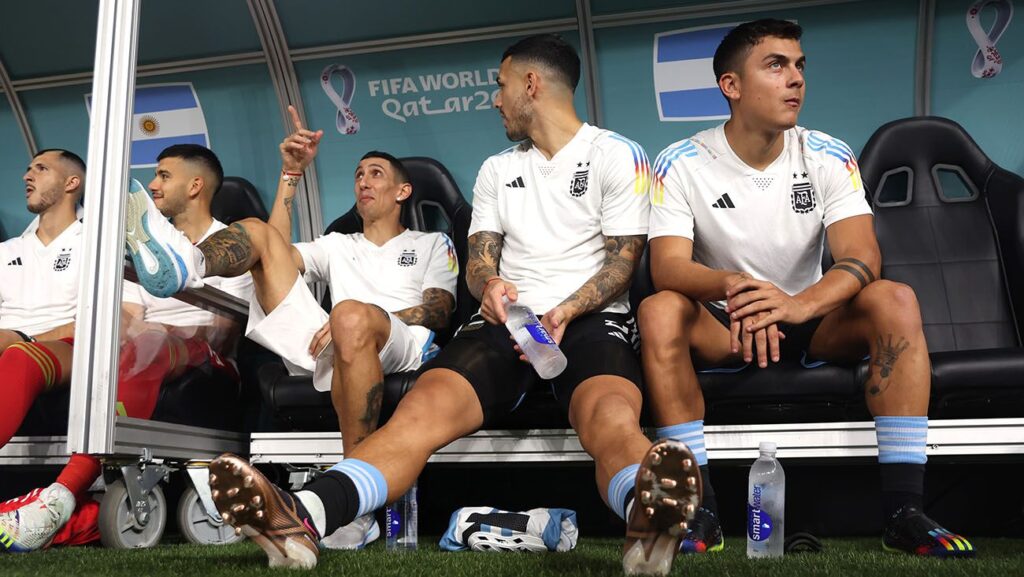 Di María and Paredes ‘charge’ against Adil Rami in defense of ‘Dibu’