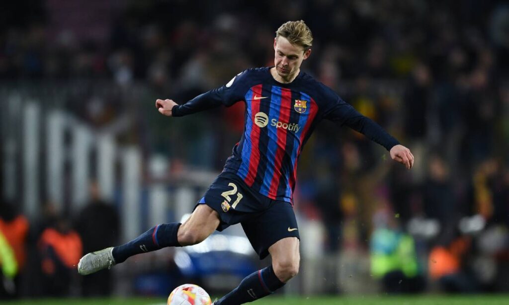 United does not give up in its attempt to ‘steal’ De Jong from Barça