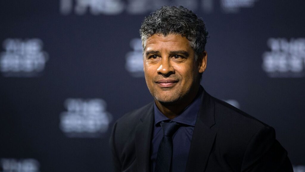 Frank Rijkaard speaks out on Messi’s title in Qatar