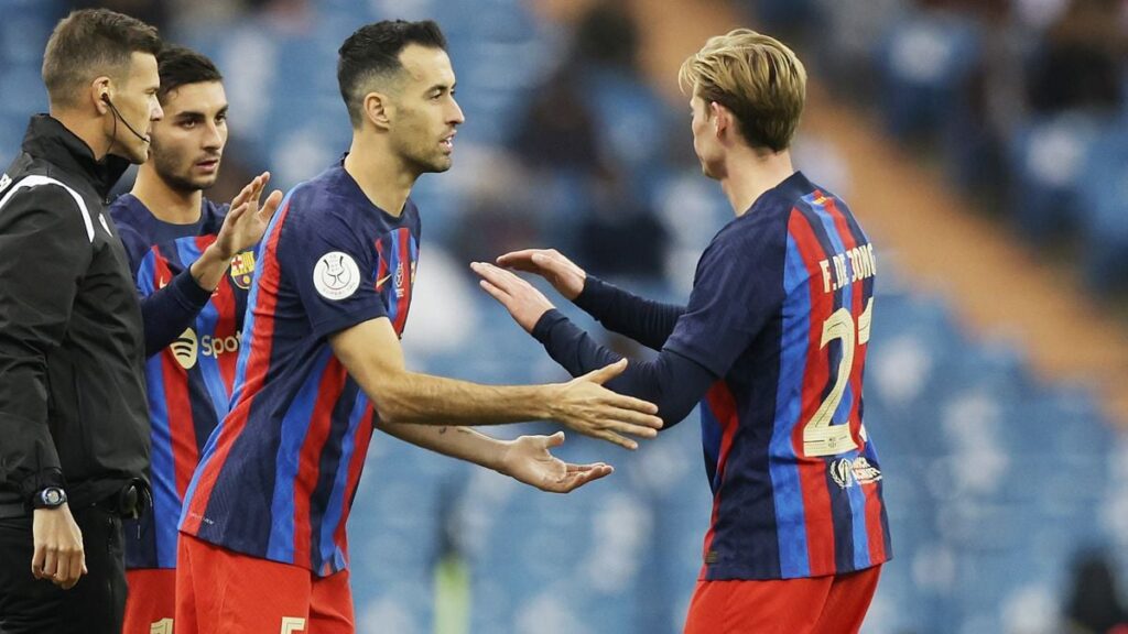 The reason why Xavi decided to change De Jong and Dembélé