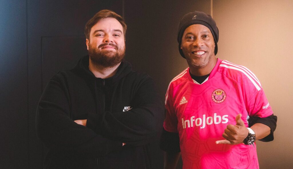 Dream transfer! Ronaldinho will play for Ibai Llanos in the Kings League