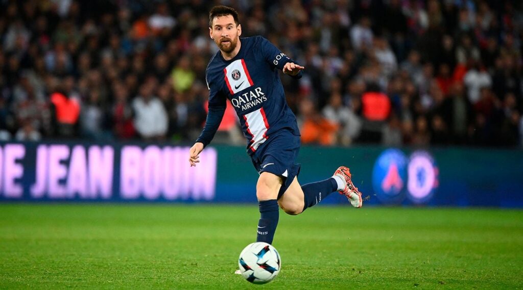 Pros and cons of the signing of Leo Messi for FC Barcelona