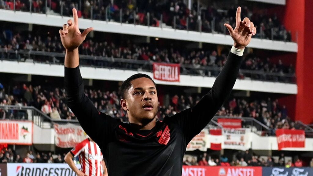 Arsenal’s plan to snatch Vitor Roque from Barça