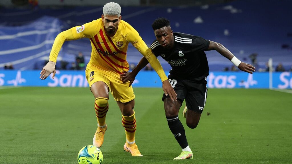 Araújo vs Vinicius, Gavi vs Kroos… The 7 great duels of Madrid-Barça in the Cup