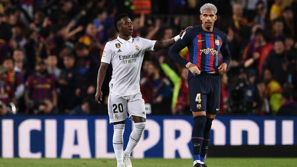 Ronald Araújo was once again dominant in another Clásico despite Vinicius’ improvement