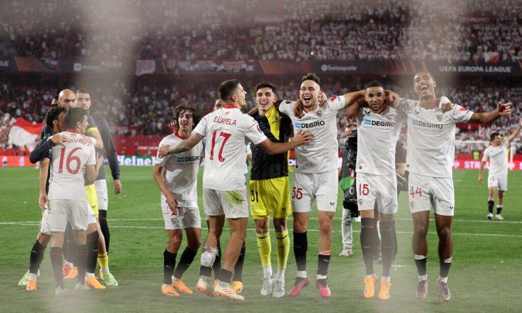 Football is indecipherable: Sevilla thrashed the same United that eliminated Barça