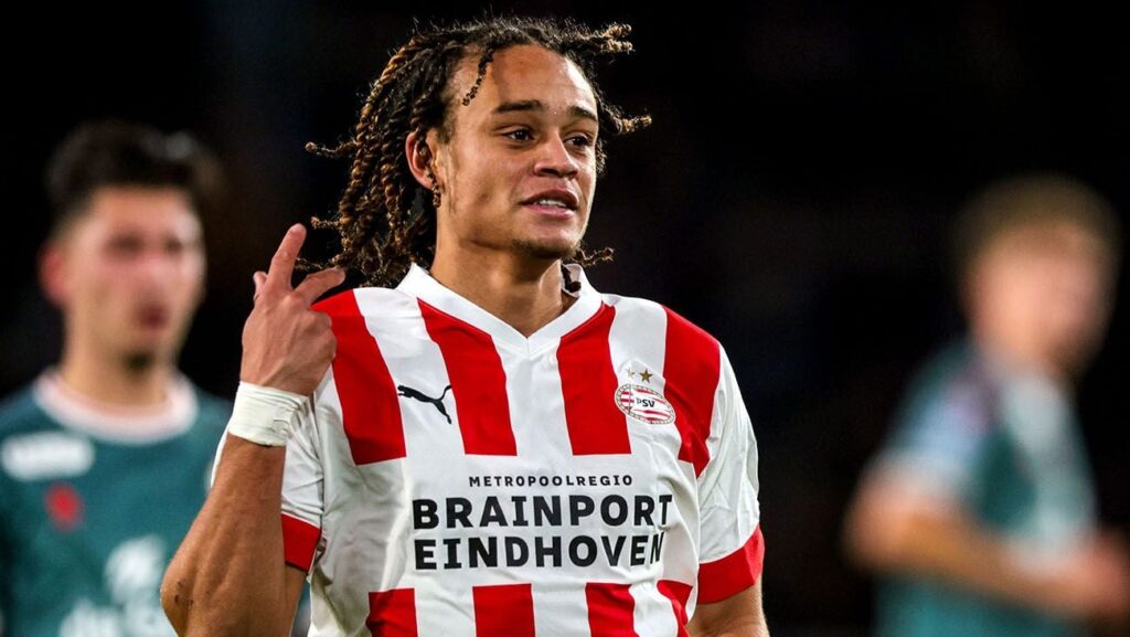 Possible return? Xavi Simons visits Barcelona briefly