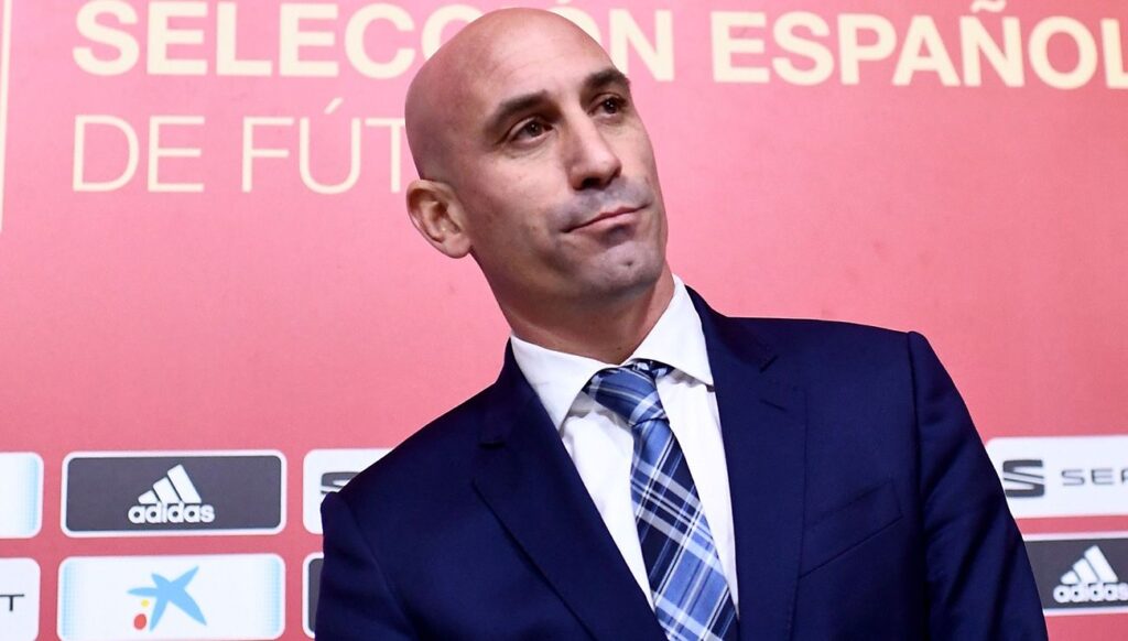 Full embarrassment! Rubiales justifies his actions and refuses to resign in the Assembly