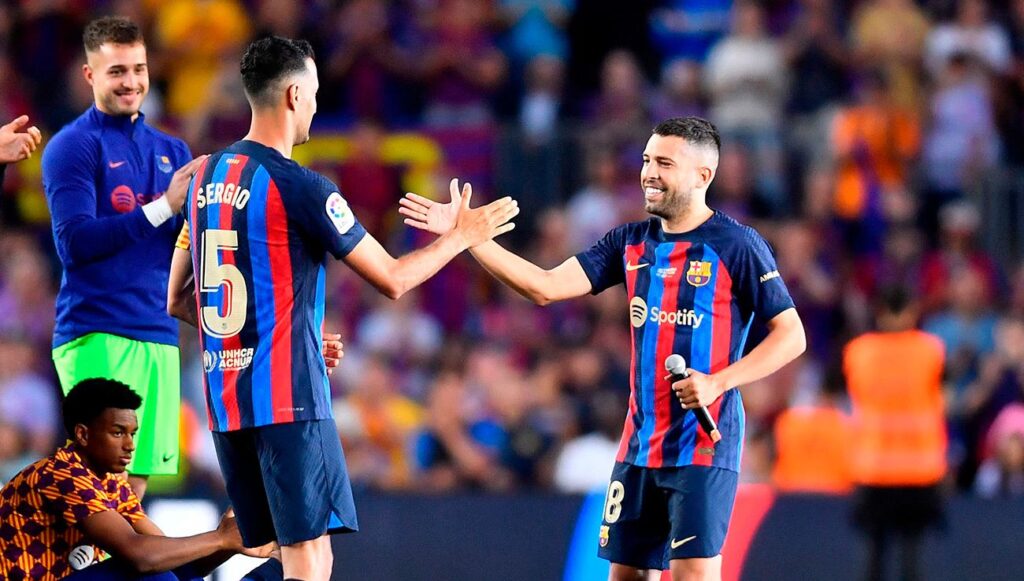 Jordi Alba remembers Busquets and Luis Enrique after lifting the Nations League